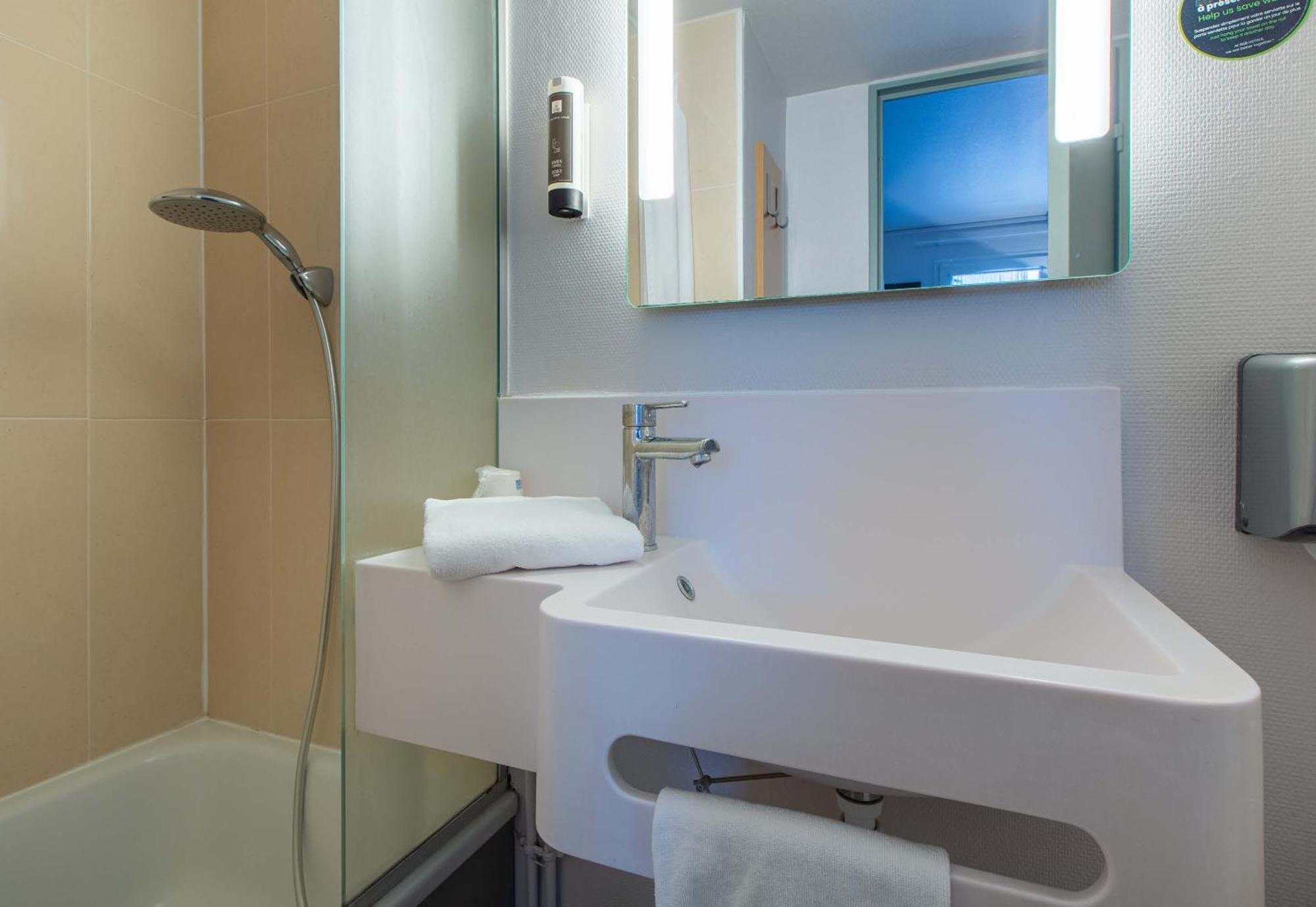 B&B Hotel Chateauroux Aeroport Deols Ngoại thất bức ảnh